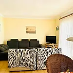 3335 Mirador II