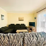 3335 Mirador II
